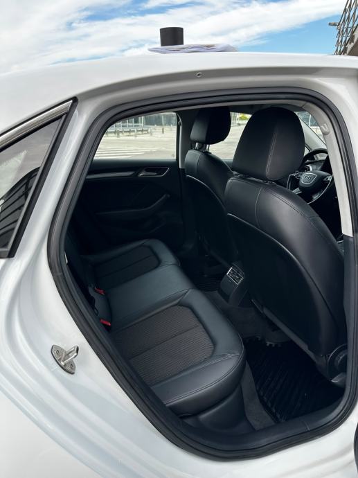 Audi A3 1,6 TDI S-tronic Automatik*Hr.Auto*Veliki servis*LED*Odličan*, fotografija 13