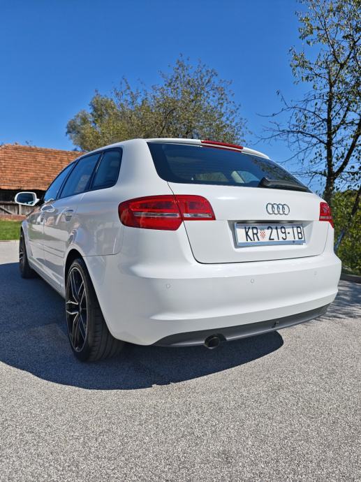 Audi A3 1,6 TDI S-tronic automatik, fotografija 6