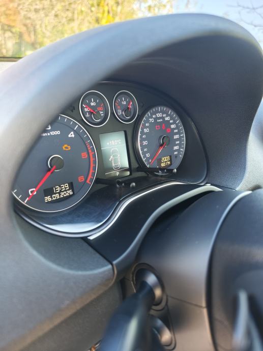 Audi A3 1,6 TDI S-tronic automatik, fotografija 12