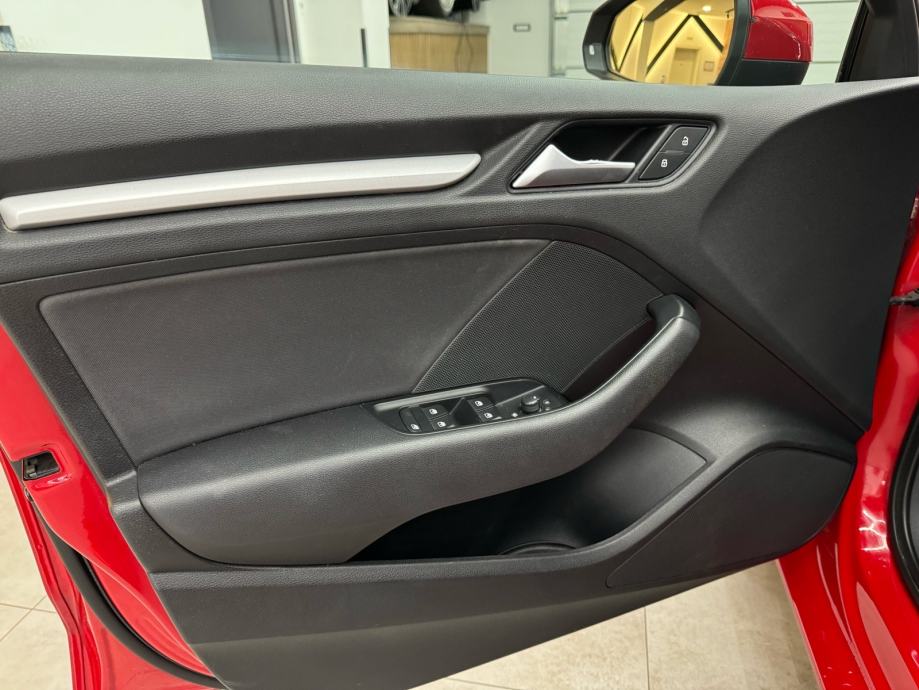 Audi A3 1,6 TDI S-tronic /Navi /LED /Autom. klima /Grij. Sjed., fotografija 5