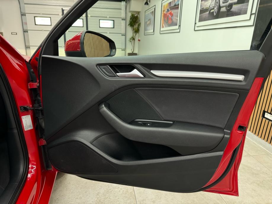 Audi A3 1,6 TDI S-tronic /Navi /LED /Autom. klima /Grij. Sjed., fotografija 15