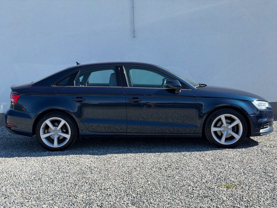 Audi A3 1,6 TDI s-tronic/ virtul cocpit/xenon/led/veliki servis/, fotografija 15