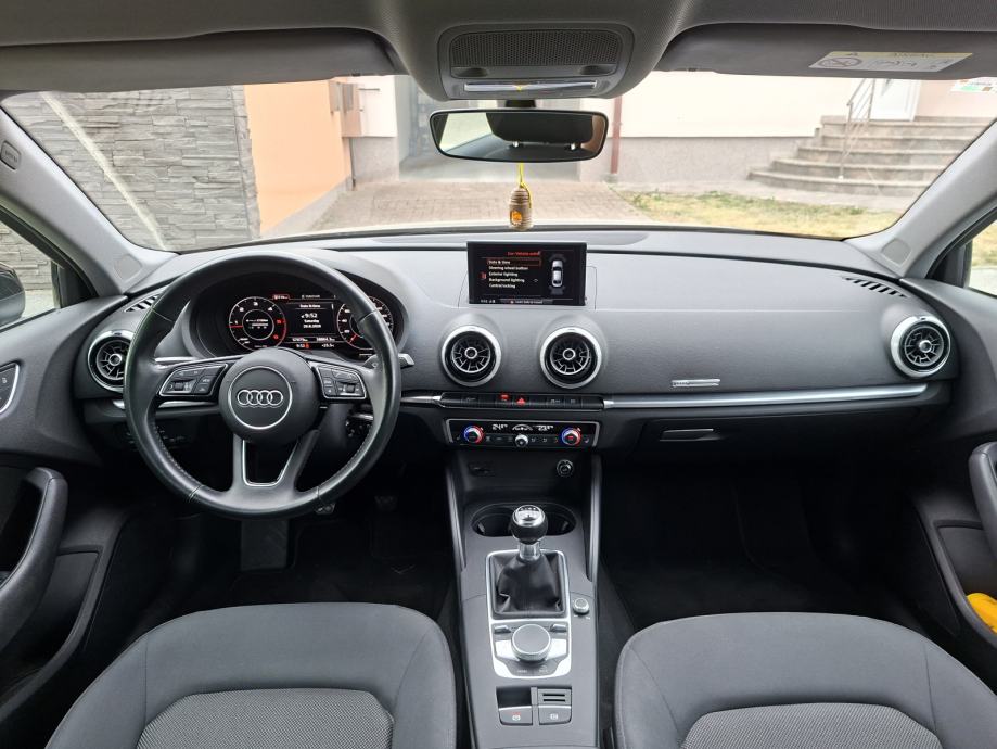 Audi A3 1,6 TDI * virtual cocpit * navigacija * prešao 57.200 km, fotografija 10