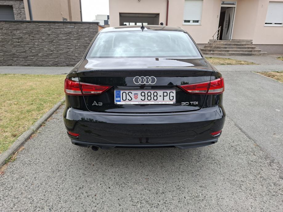 Audi A3 1,6 TDI * virtual cocpit * navigacija * prešao 57.200 km, fotografija 6
