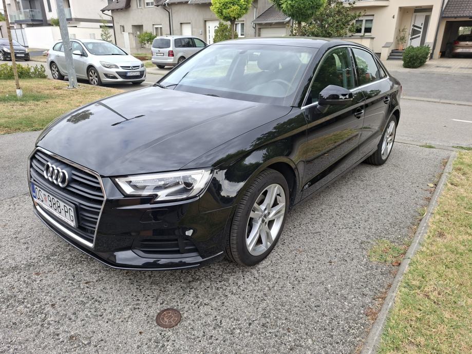 Audi A3 1,6 TDI * virtual cocpit * navigacija * prešao 57.200 km, fotografija 2