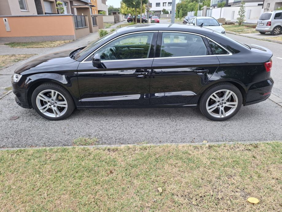 Audi A3 1,6 TDI * virtual cocpit * navigacija * prešao 57.200 km, fotografija 4