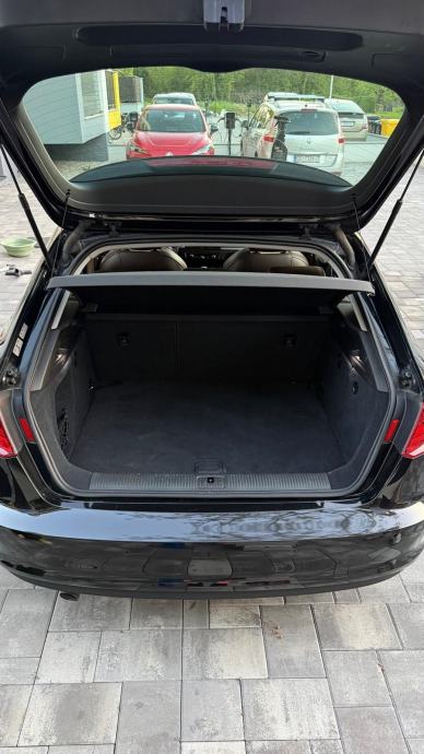 Audi A3 1.6tdi, 1.vlasnik panorama, radar reg. godinu d, fotografija 8