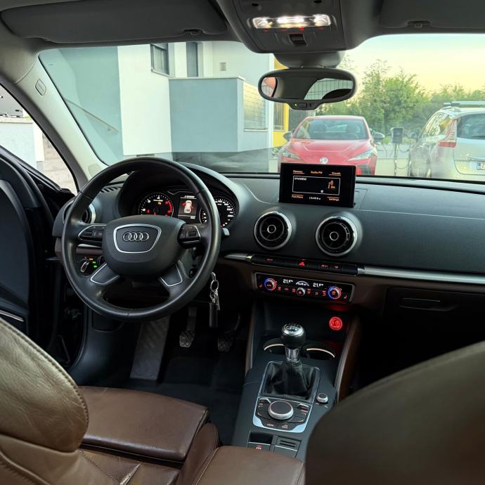 Audi A3 1.6tdi, 1.vlasnik panorama, radar reg. godinu d, fotografija 11