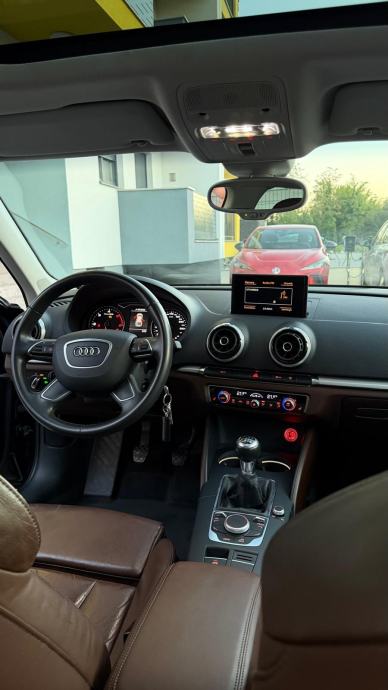 Audi A3 1.6tdi, 1.vlasnik panorama, radar reg. godinu d, fotografija 9