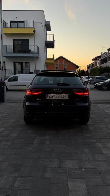 Audi A3 1.6tdi, 1.vlasnik panorama, radar reg. godinu d, fotografija 15