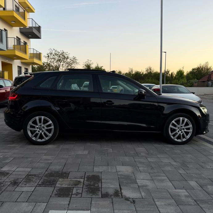 Audi A3 1.6tdi, 1.vlasnik panorama, radar reg. godinu d, fotografija 16