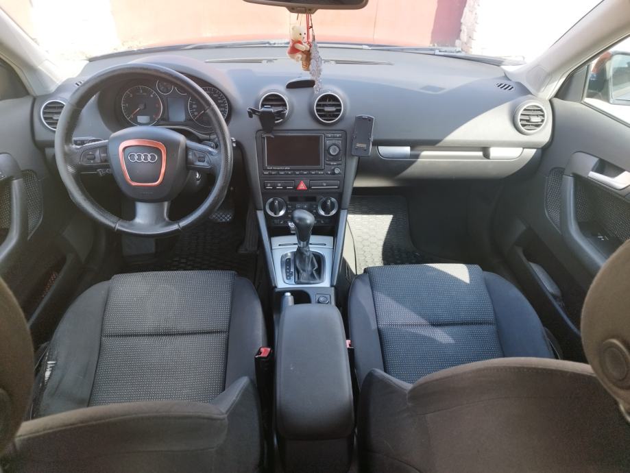 Audi A3 2,0 TDI automatik, fotografija 8