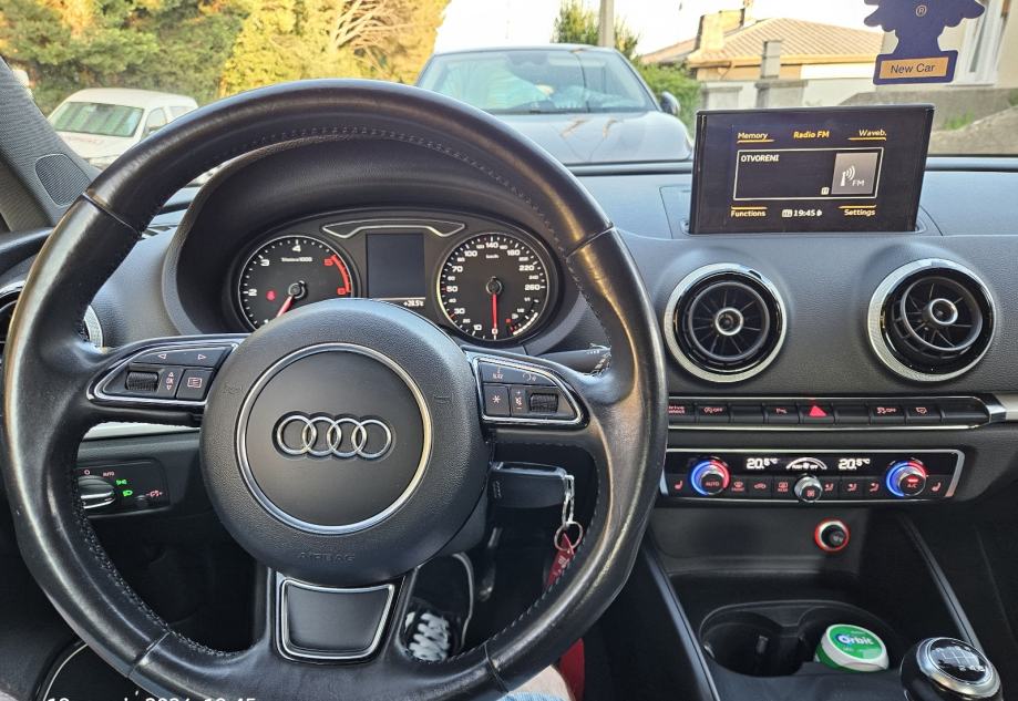 Audi A3 2,0 TDI *B&O*, fotografija 8