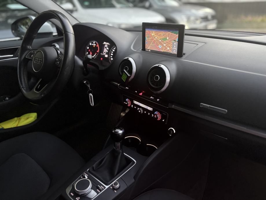 Audi A3 2,0 TDI Limousine Novi model *Servisna* *Top stanje* *Jamstvo*, fotografija 18
