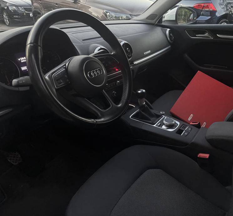 Audi A3 2,0 TDI Limousine Novi model *Servisna* *Top stanje* *Jamstvo*, fotografija 20