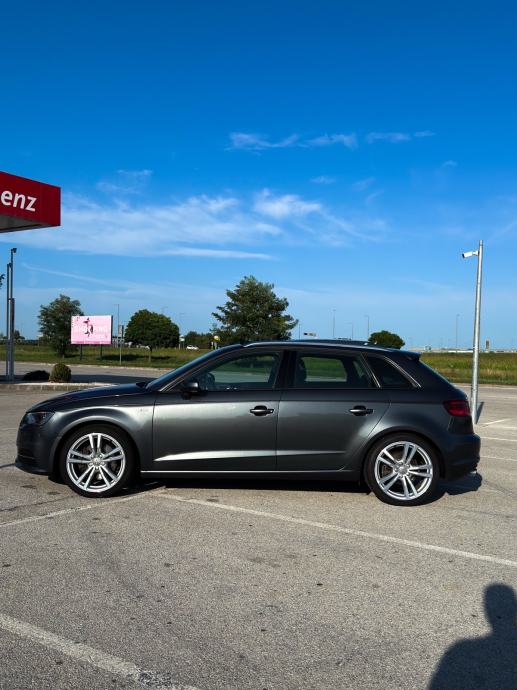 Audi A3 2.0 TDI quattro S line – 135 kW / 184 KS – Bogata oprema, fotografija 2