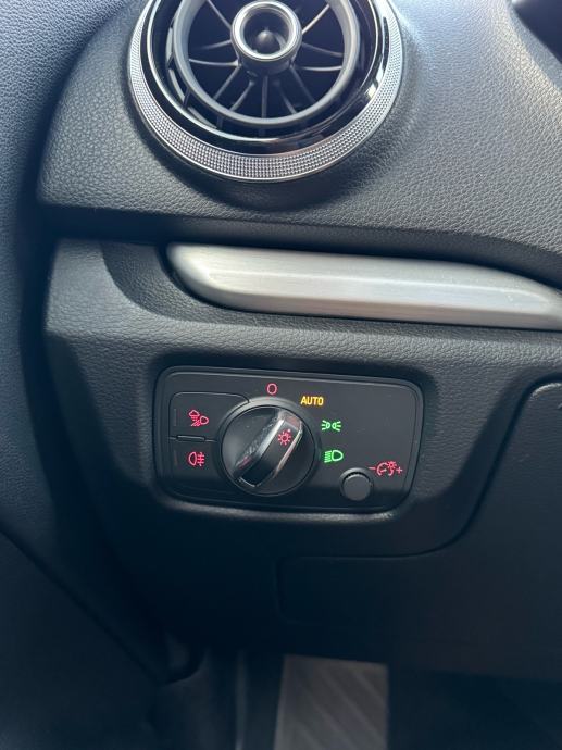 Audi A3 2.0 TDI quattro S line – 135 kW / 184 KS – Bogata oprema, fotografija 14