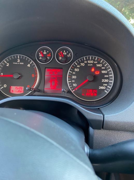 Audi A3 2.0 Tdi Vorglühlampe Blinkt Keine Leistung Audi A3 2,0 TDI, 2008 god.