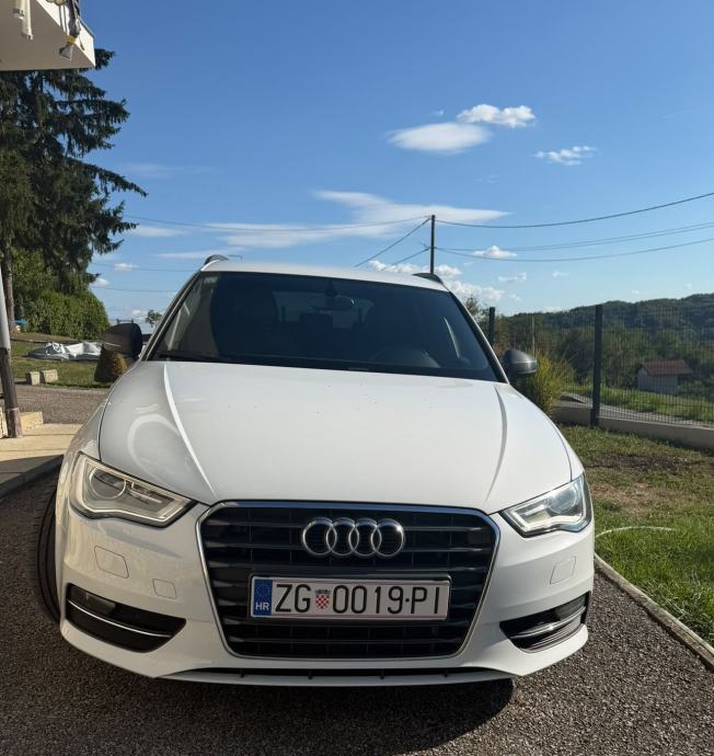Audi A3 2,0 TDI 3x S-line, fotografija 2