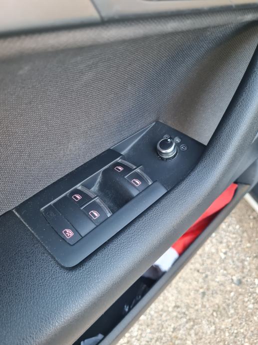 Audi A3 2,0 TDI, 146000km Original kilometraža!, fotografija 9