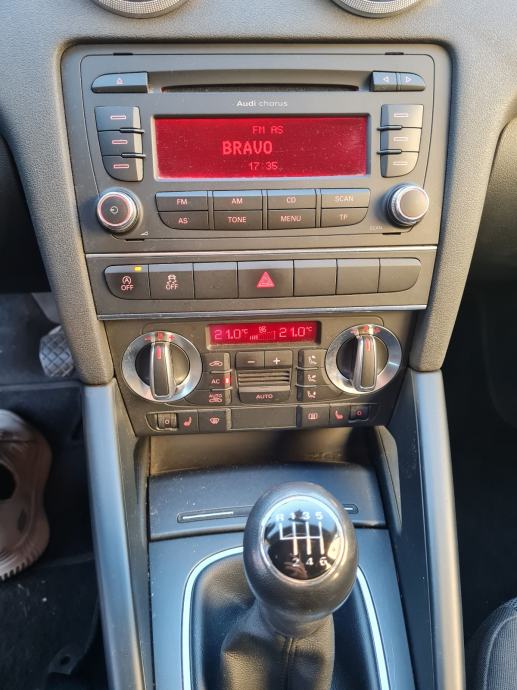 Audi A3 2,0 TDI, 146000km Original kilometraža!, fotografija 10
