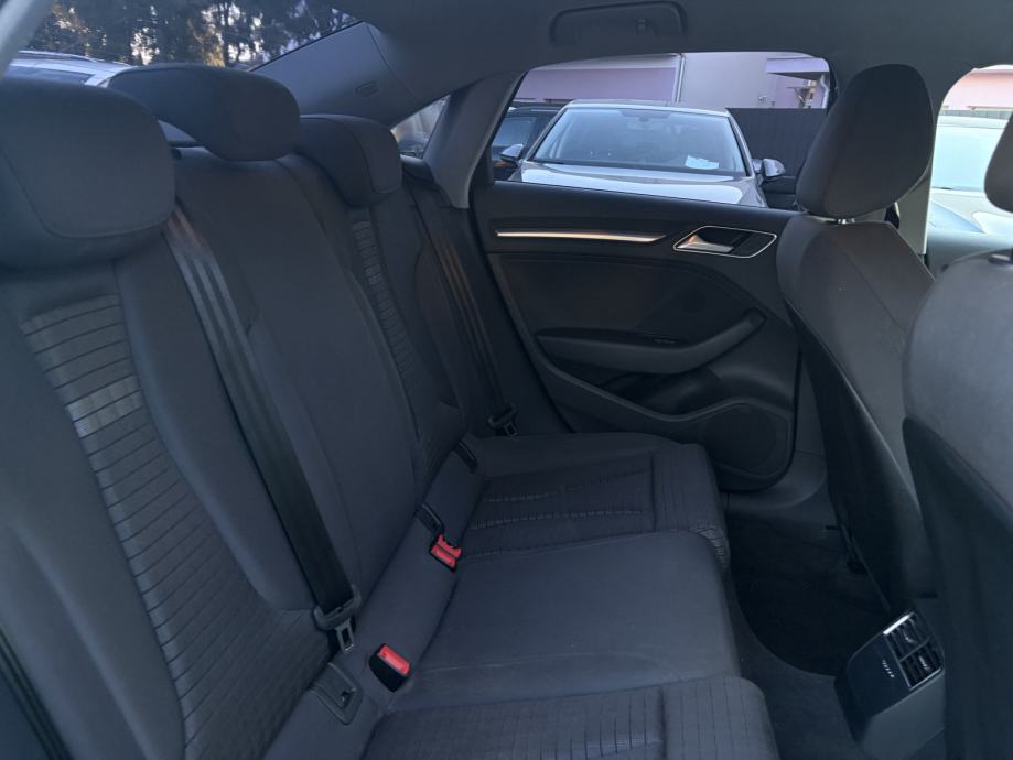 Audi A3 2,0 TDI Sport Limousine *Top oprema* *Nove gume* *Jamstvo*, fotografija 20