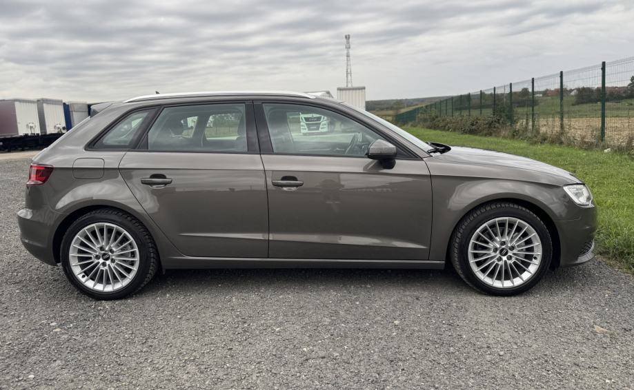 Audi A3 2,0 TDI Sport, fotografija 8