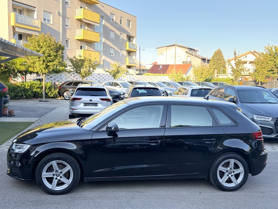Audi A3 2,0 TDI Sportback Facelift *Nove gume--Veliki servis--Jamstvo*, fotografija 11