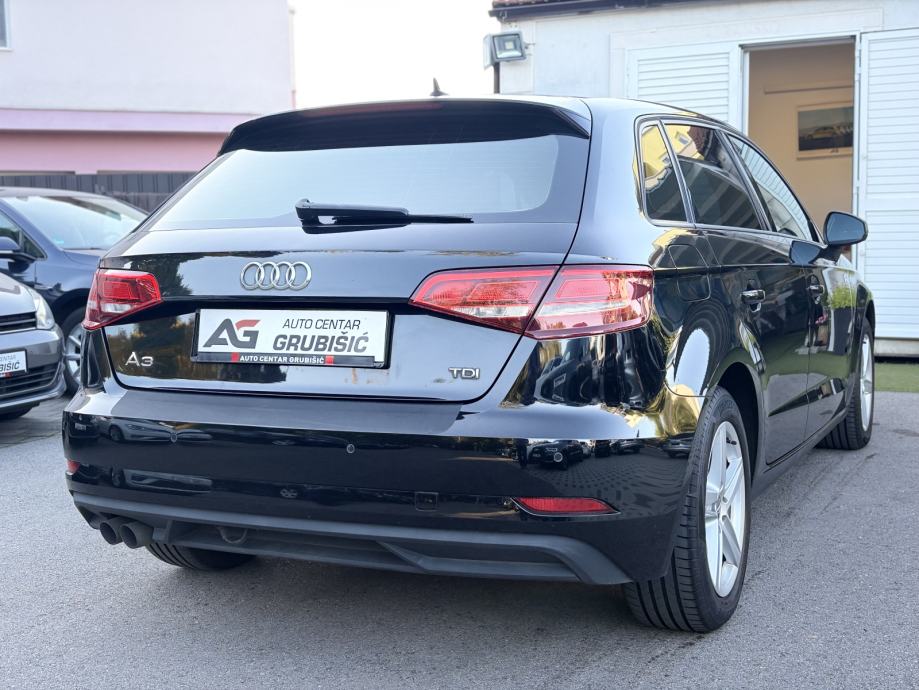 Audi A3 2,0 TDI Sportback Facelift *Nove gume--Veliki servis--Jamstvo*, fotografija 15