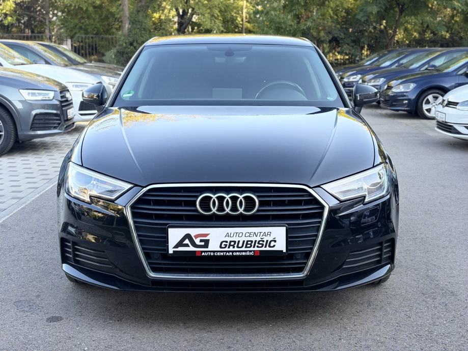 Audi A3 2,0 TDI Sportback Facelift *Nove gume--Veliki servis--Jamstvo*, fotografija 2