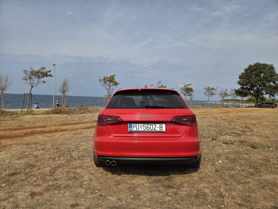 Audi A3 2.0 TDI SPORTBACK S LINE, fotografija 3