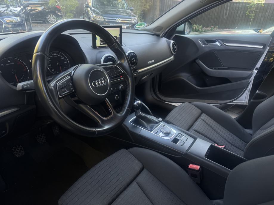 Audi A3 2,0 TDI Sportback *Novi model* *Servisna* *Jamstvo*, fotografija 16