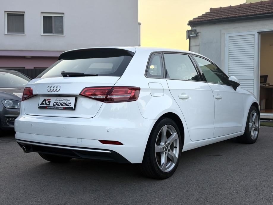 Audi A3 30 TDI Sportback *Top oprema* *Servisna* *Jamstvo*, fotografija 5