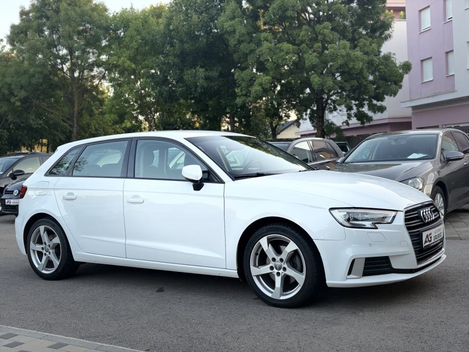 Audi A3 30 TDI Sportback *Top oprema* *Servisna* *Jamstvo*, fotografija 9