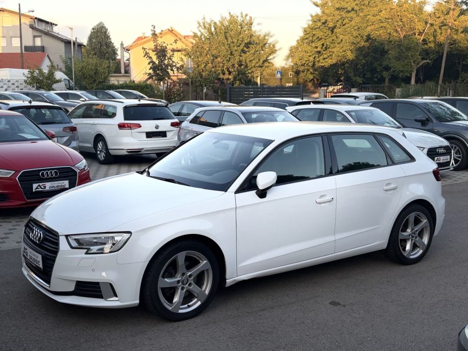 Audi A3 30 TDI Sportback *Top oprema* *Servisna* *Jamstvo*, fotografija 7