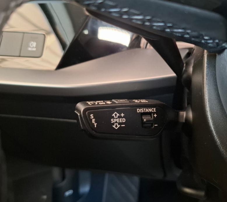 Audi A3 30 TFSI AUTOMATIK BERLINE VIRTUAL NAVI ACC FULL LED PARKPILOT, fotografija 16