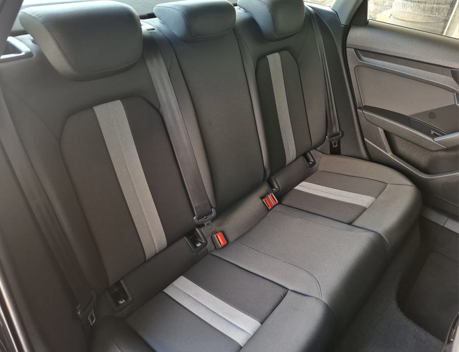 Audi A3 30 TFSI AUTOMATIK BERLINE VIRTUAL NAVI ACC FULL LED PARKPILOT, fotografija 12