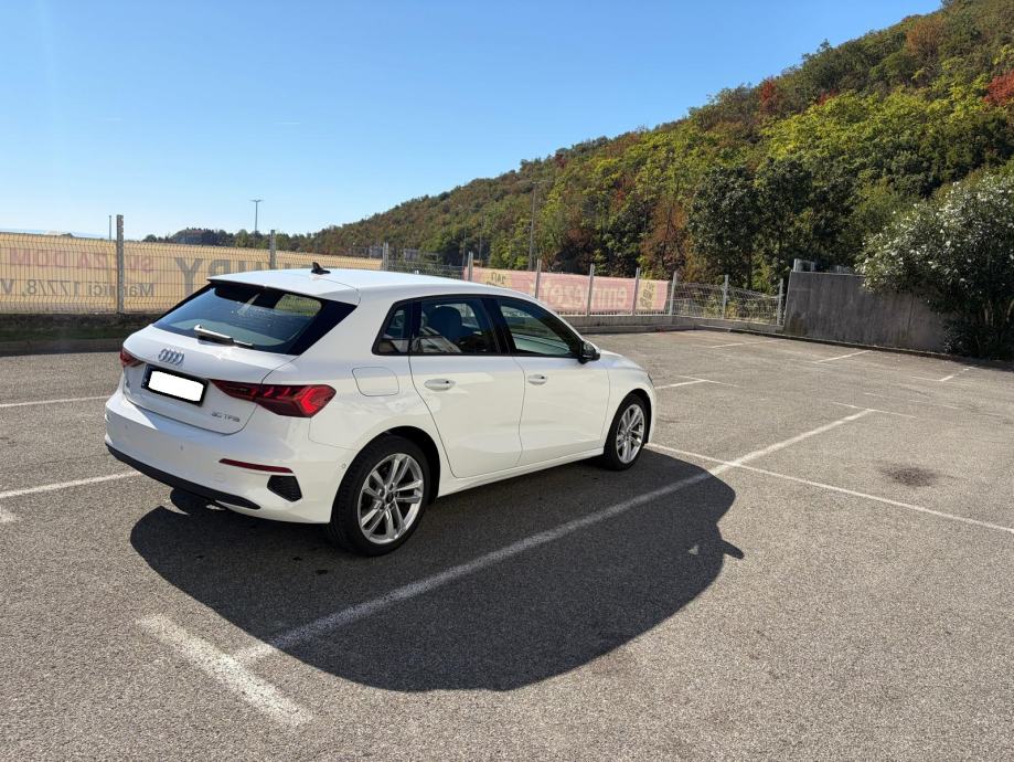 Audi A3 30 TFSI automatik, fotografija 3