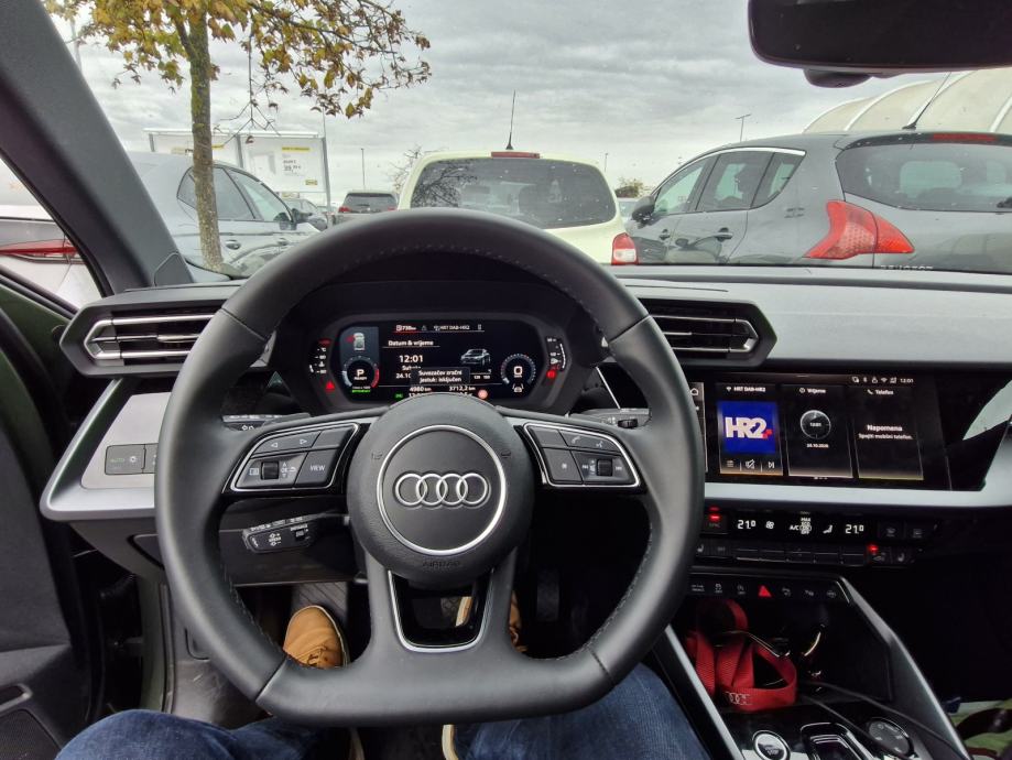 Audi A3 Limousine 30 TFSI S line+ | kamera | automatik | jam. 2032, fotografija 12
