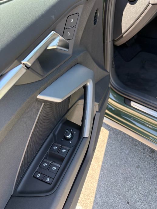 Audi A3 Limousine 30 TFSI S line+ | kamera | automatik | jam. 2032, fotografija 16