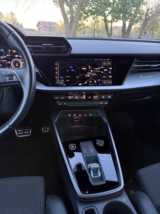 Audi A3 35 TDI S-TRONIC •3x S LINE, MATRIX, BLACK PAKET, ALU 19., fotografija 13