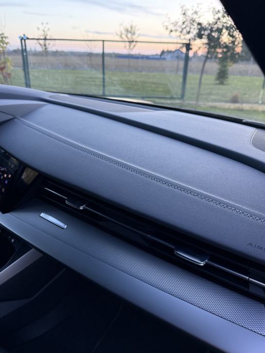 Audi A3 35 TDI S-TRONIC •3x S LINE, MATRIX, BLACK PAKET, ALU 19., fotografija 14