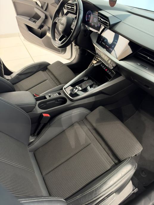 Audi A3 35 TDI S-TRONIC S-LINE, fotografija 16