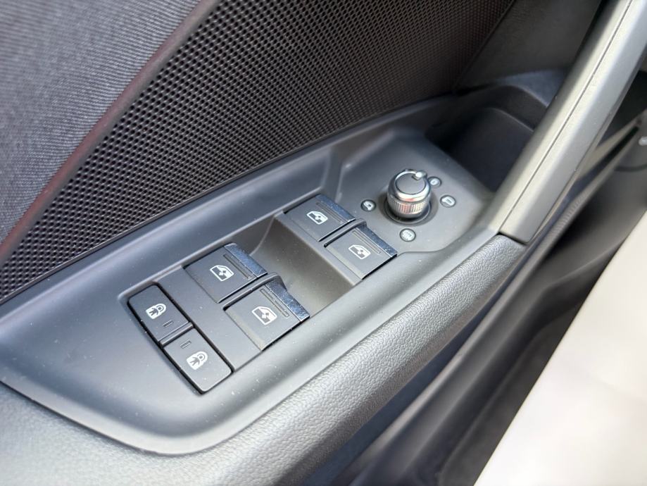 Audi A3 35 TFSI S-line S-tronic | LED | ACC | navi | Jamstvo do 36 mj., fotografija 14