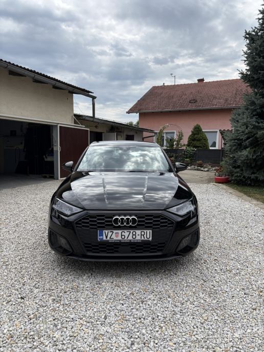 Audi A3 35 TFSI - LIMUZINA - 57.000KM - NOVA REG - ALU18 - NOVE GUME, fotografija 3