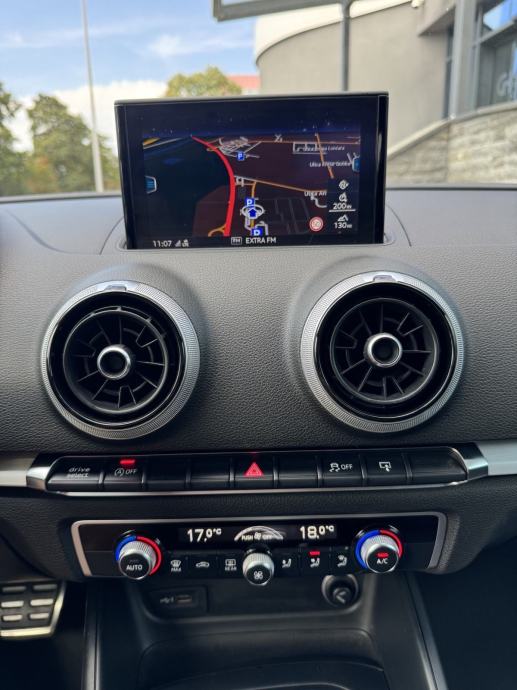 Audi A3 1,6 TDI - AUTOMATIK - S LINE FULL OPREMA - LIMUZINA - REDIZAJN, fotografija 13