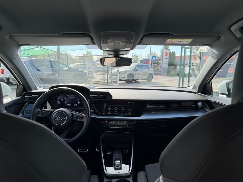 Audi A3 Lim 30 TFSI S-tronic Edition10 Black line, fotografija 9