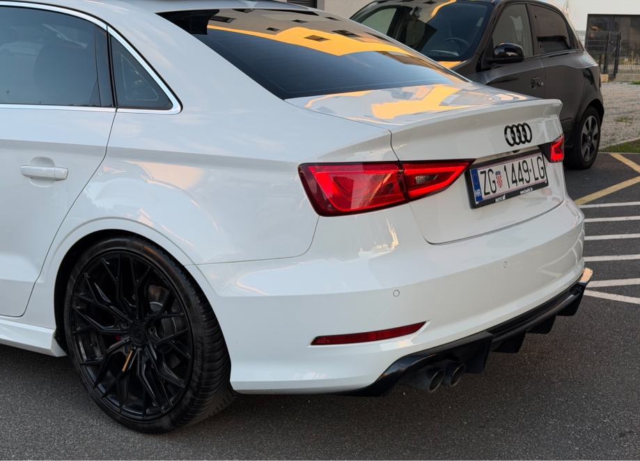 Audi A3 Limuzina 2.0 TDI S-Line Panorama Matrix, fotografija 8