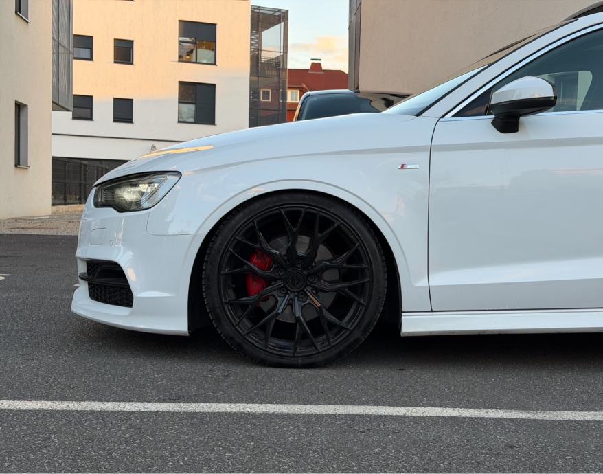Audi A3 Limuzina 2.0 TDI S-Line Panorama Matrix, fotografija 11