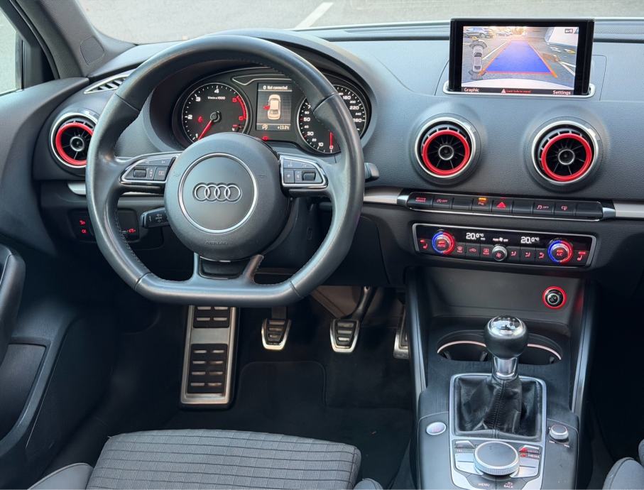 Audi A3 Limuzina 2.0 TDI S-Line Panorama Matrix, fotografija 15